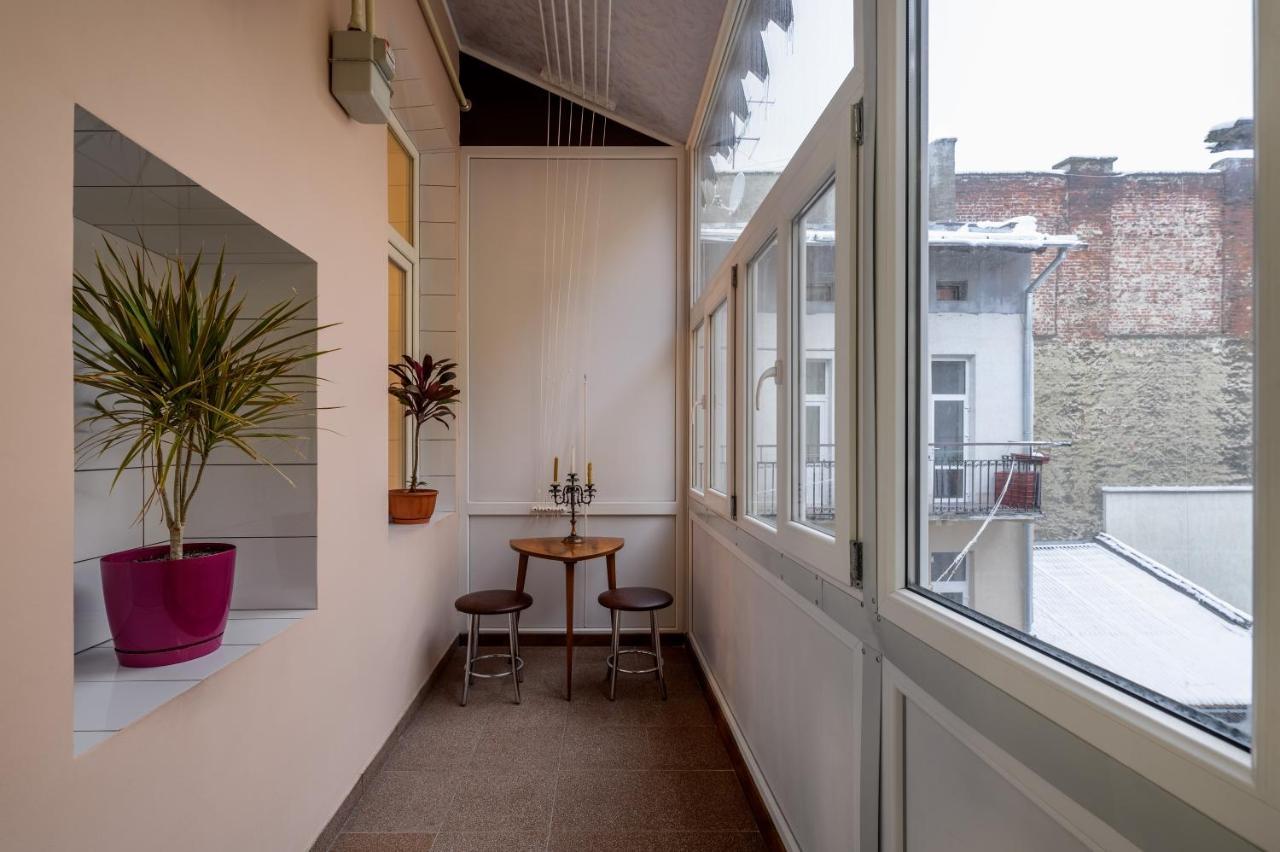 Noviy Svit 4 Apartments Lviv Extérieur photo