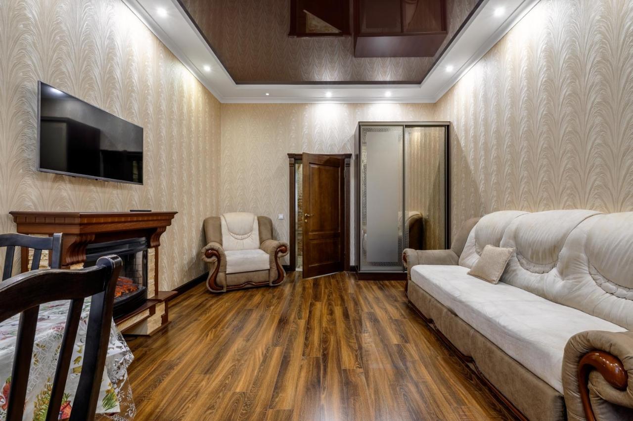 Noviy Svit 4 Apartments Lviv Extérieur photo
